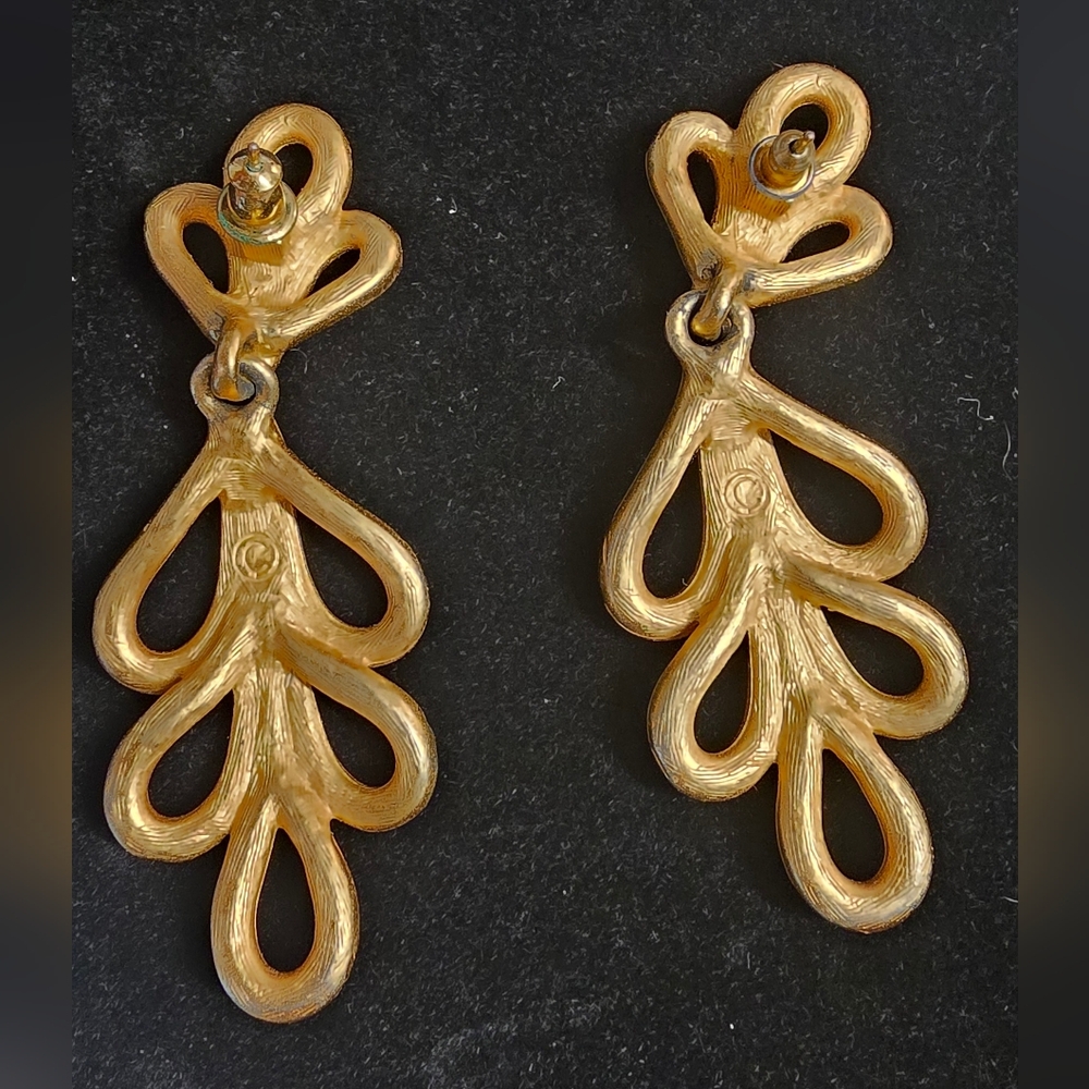Vintage Matte Gold-Tone Drop Earrings - Pierced - Picture 2 of 3